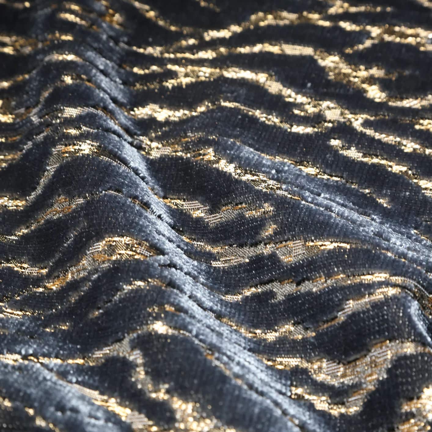 JBL Jacquard Velvet testreszabás Tigris mintás vágott halom szövet Luxus lakástextil kanapéhoz